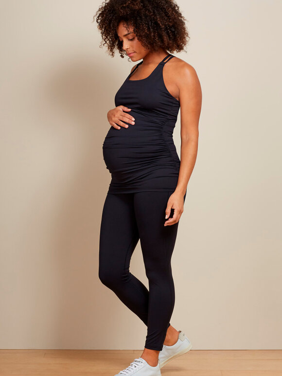 The maternity active vest