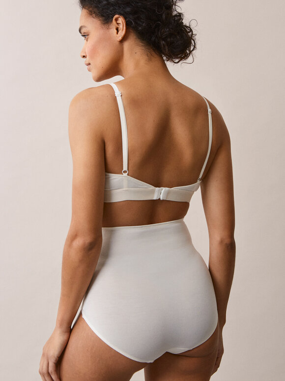 Boob - Soft Support Briefs, Tofu