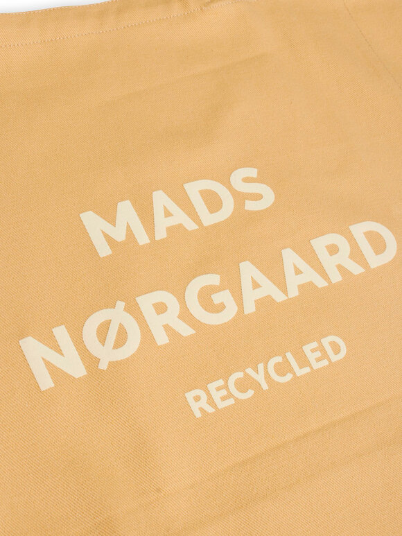 Mads Nørgaard - Recycled Boutique Athene net