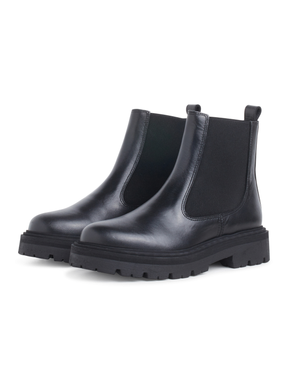 Garment Project - Spike Chelsea boot - black matte