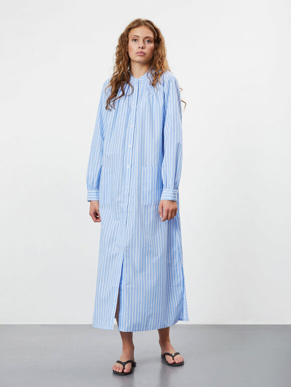 Nué Notes - Mallian Dress, Blue stripe