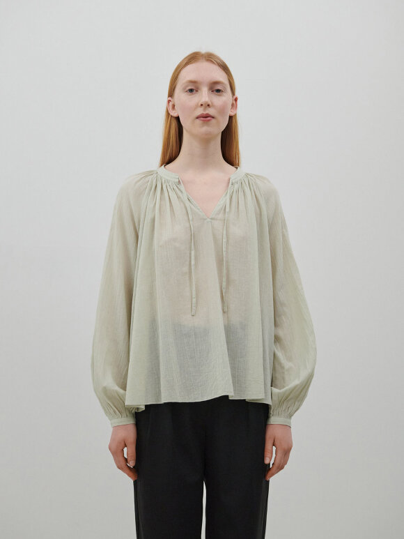 Skall Studio - Anni blouse, Sage green