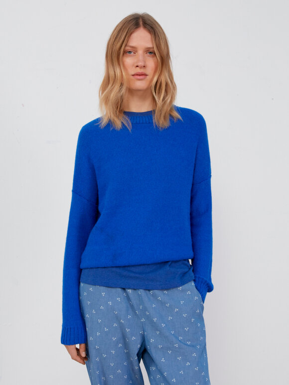 AIAYU - Juna Sweater, Electric Blue