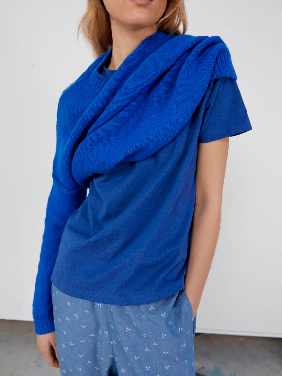 AIAYU - Juna Sweater, Electric Blue