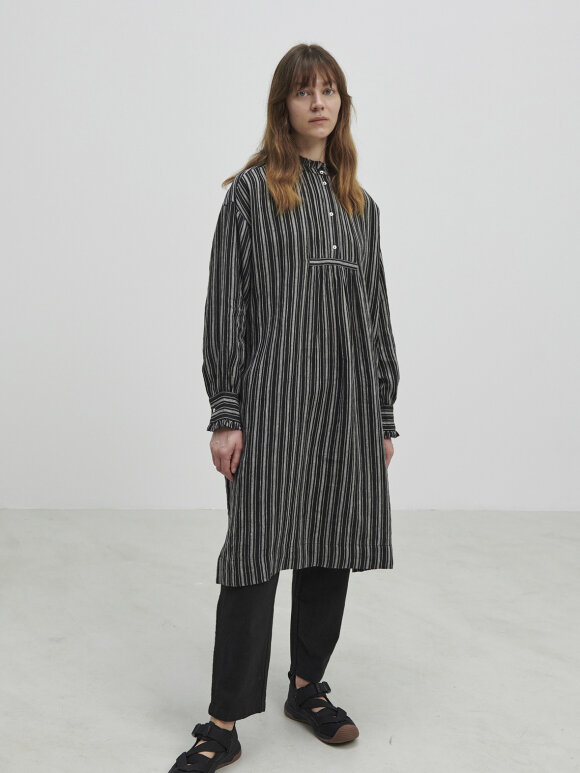 Skall Studio - Florian shirtdress striped linen