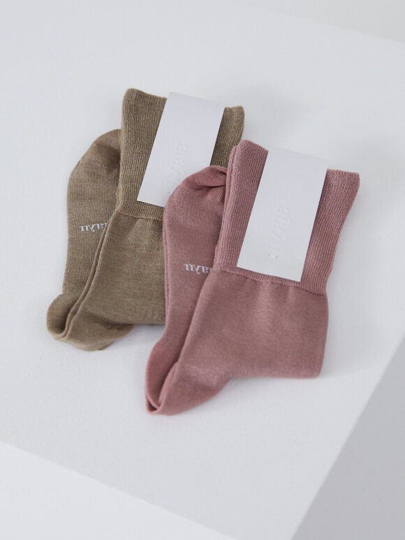 AIAYU - silk socks - 2 farver