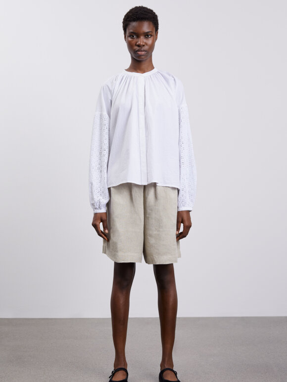 Skall Studio - Ava shirt optic white