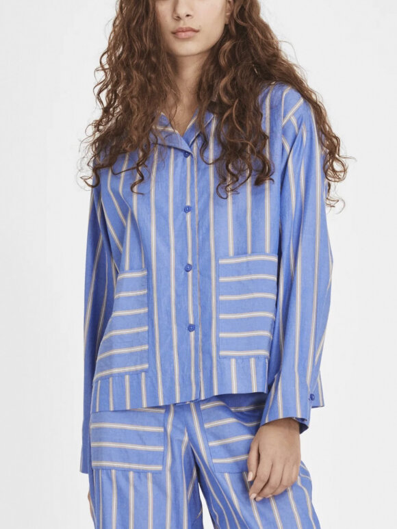 Nué Notes - Dorian shirt - blue striped