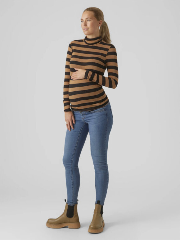 Mamalicious - Nellie rollneck blouse - sort/camel