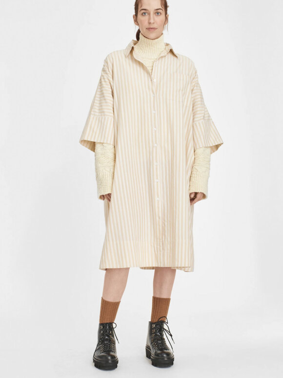 Nué Notes - Spencer oversize dress 