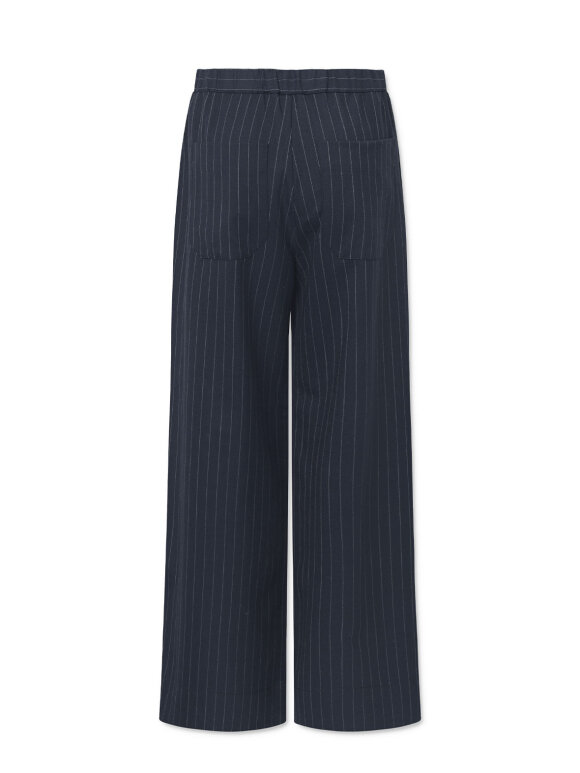 Nué Notes - Jefferson pant - navy pinstripe
