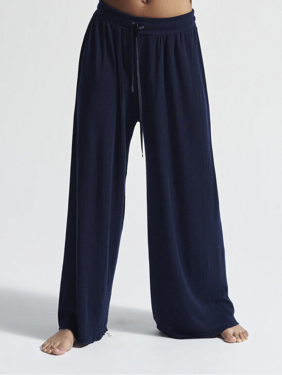 Seamless Basic - Barbera merino buks - navy blue