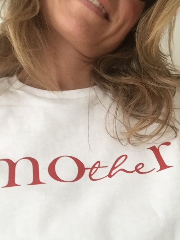 MOtheR t-shirt, red edition